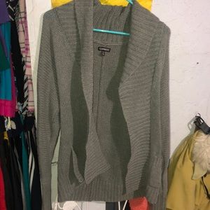 Super cute throw sweater